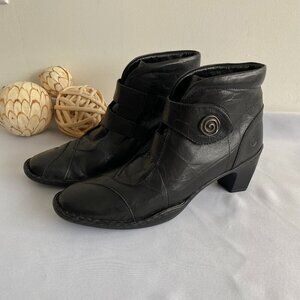 Josef Seibel Calla 02 Black Leather Ankle Boots SZ 9.5​​